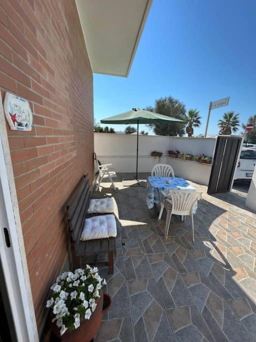 Villa Pisola Fiumicino Airport - Seafront מראה חיצוני תמונה