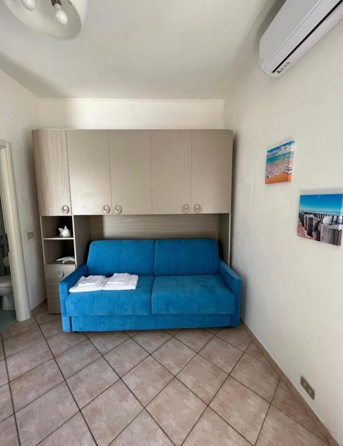 Villa Pisola Fiumicino Airport - Seafront מראה חיצוני תמונה