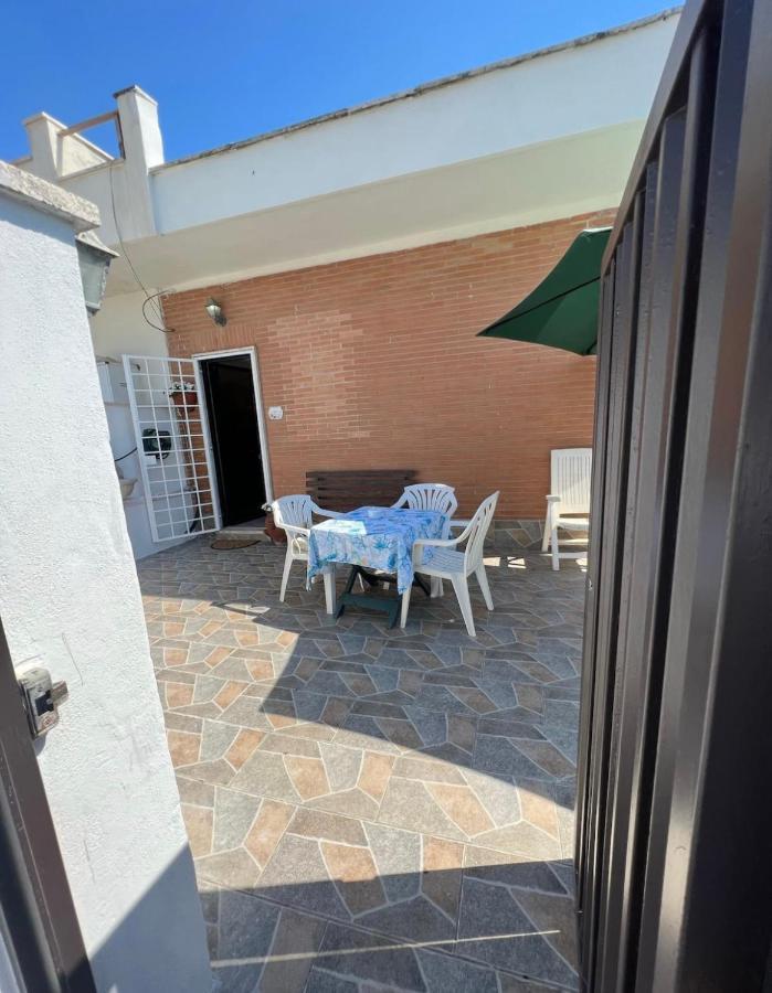 Villa Pisola Fiumicino Airport - Seafront מראה חיצוני תמונה